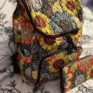 💕🌼Vera Bradley backpack and wallet brown with orange teal flowers